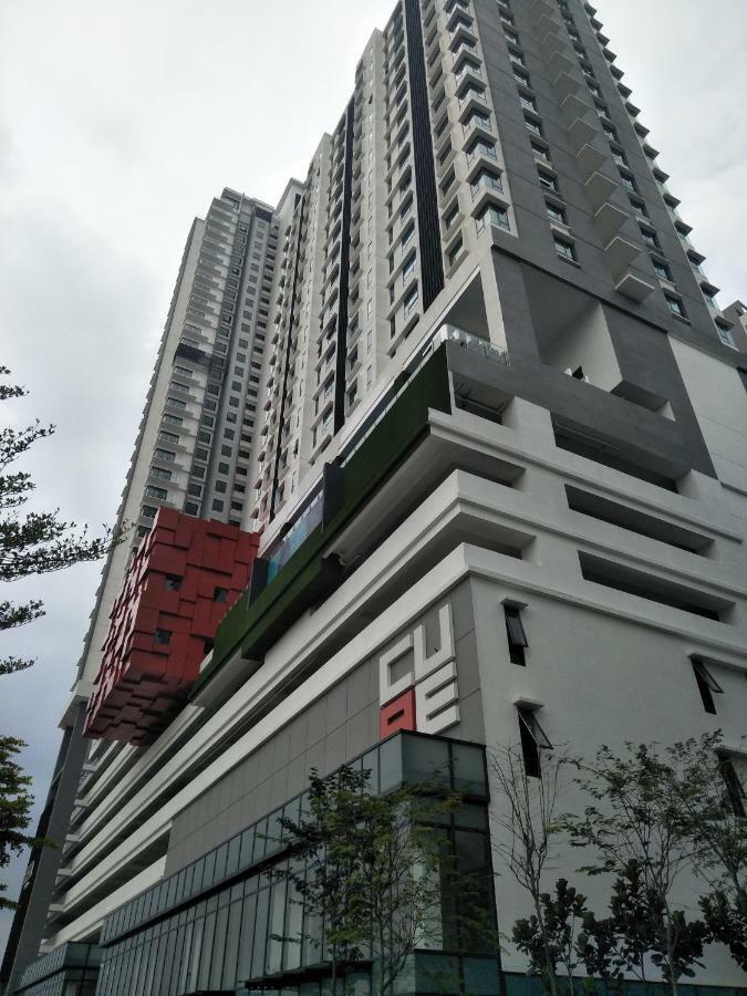 夏天文艺时尚民宿 沙登区 Kuala Lumpur Exterior foto